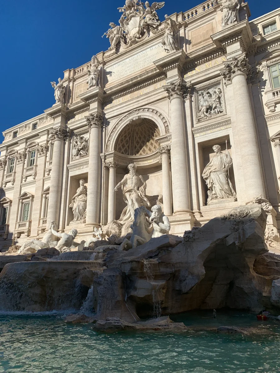 Voyage en Italie — fontaine de Trevi, monument emblématique de Rome