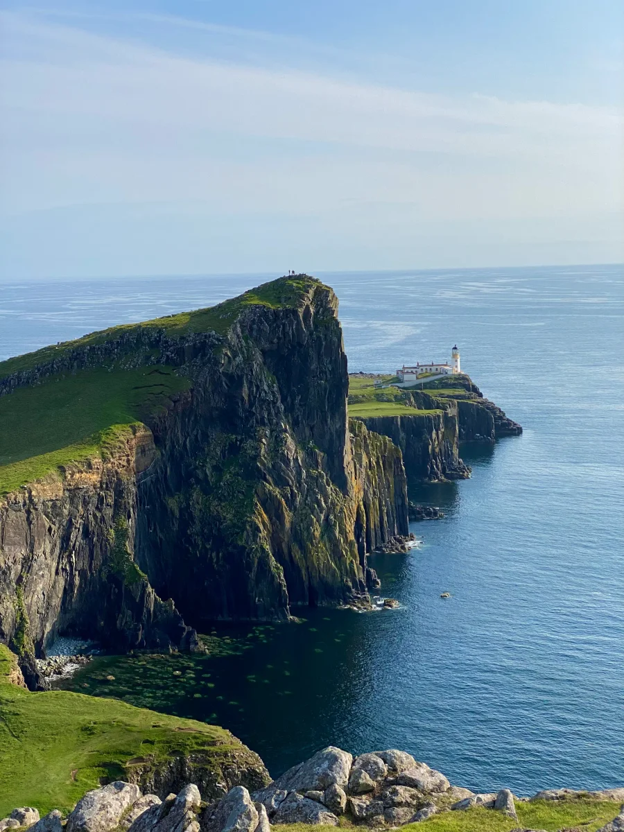 Voyage en Écosse — phare de Neist Point et falaises de l'île de Skye